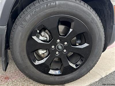 2023 Land Rover Defender 90 S   - Photo 30 - San Juan, TX 78589