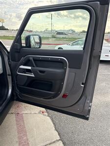 2023 Land Rover Defender 90 S   - Photo 45 - San J Uan, TX 78589