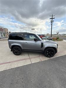 2023 Land Rover Defender 90 S   - Photo 18 - San J Uan, TX 78589