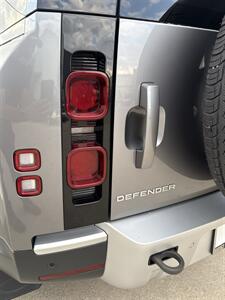 2023 Land Rover Defender 90 S   - Photo 27 - San J Uan, TX 78589