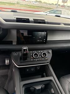 2023 Land Rover Defender 90 S   - Photo 39 - San J Uan, TX 78589