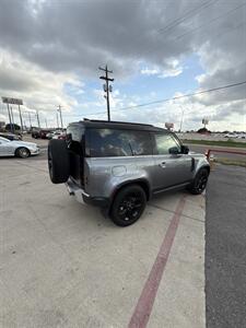 2023 Land Rover Defender 90 S   - Photo 15 - San J Uan, TX 78589