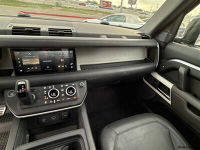 2023 Land Rover Defender 90 S   - Photo 40 - San Juan, TX 78589