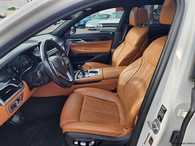 2019 BMW 740i xDrive   - Photo 2 - San Juan, TX 78589