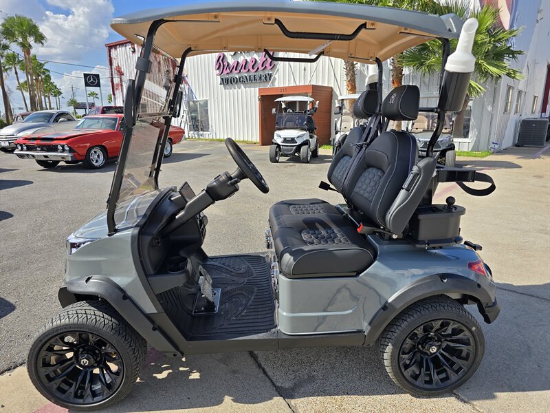2025 VENOM STRIKE 2 SEATER  