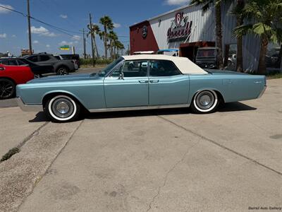 1966 Lincoln Continental 4-Door Convertible  3-Speed Automatic - Photo 3 - San Juan, TX 78589