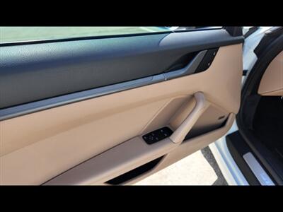 2024 Porsche 911 Carrera C2   - Photo 20 - San Juan, TX 78589