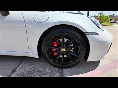 2024 Porsche 911 Carrera C2   - Photo 13 - San Juan, TX 78589