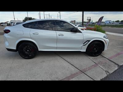 2025 BMW X6 M Competition   - Photo 10 - San Juan, TX 78589