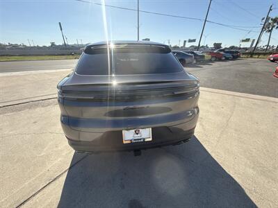 2024 Porsche Cayenne S Coupe   - Photo 7 - San J Uan, TX 78589