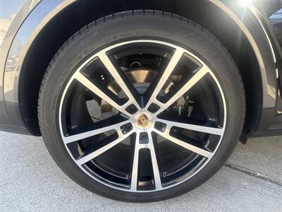 2024 Porsche Cayenne S Coupe   - Photo 25 - San J Uan, TX 78589