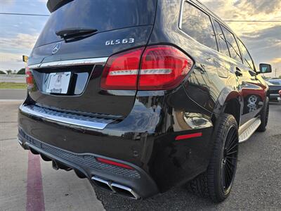 2017 Mercedes-Benz GLS AMG GLS 63   - Photo 18 - San J Uan, TX 78589
