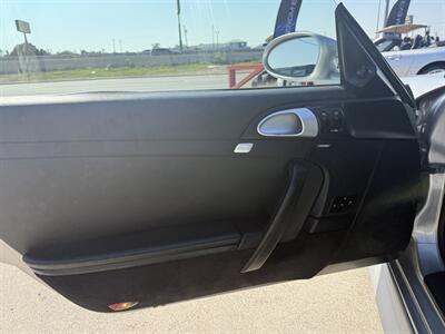 2006 Porsche 911 Carrera   - Photo 16 - San Juan, TX 78589