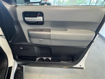2014 Toyota Sequoia Limited   - Photo 19 - Boise, ID 83713