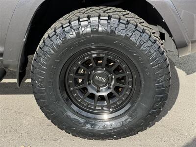 2019 Toyota 4Runner SR5 Premium   - Photo 9 - Boise, ID 83713