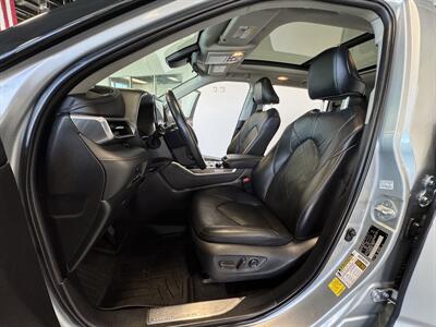 2020 Toyota Highlander Platinum   - Photo 14 - Boise, ID 83713