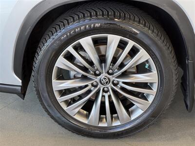 2020 Toyota Highlander Platinum   - Photo 9 - Boise, ID 83713