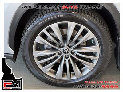 2020 Toyota Highlander Platinum   - Photo 9 - Boise, ID 83713