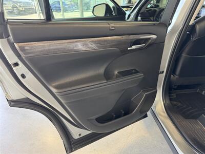 2020 Toyota Highlander Platinum   - Photo 18 - Boise, ID 83713