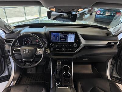 2020 Toyota Highlander Platinum   - Photo 10 - Boise, ID 83713