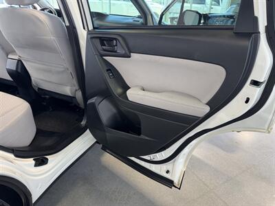 2014 Subaru Forester 2.5i   - Photo 24 - Boise, ID 83713