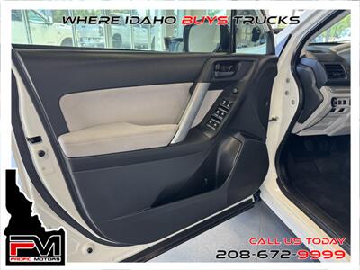 2014 Subaru Forester 2.5i   - Photo 10 - Boise, ID 83713