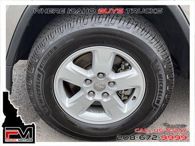 2012 Jeep Grand Cherokee Laredo   - Photo 9 - Boise, ID 83713