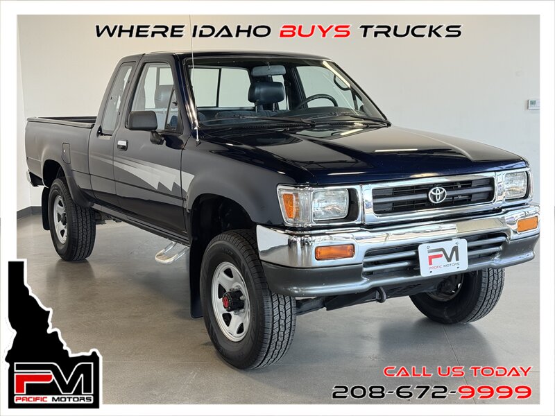 1992 Toyota Pickup Deluxe 2dr Deluxe  