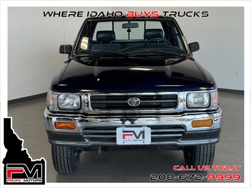 1992 Toyota Pickup Deluxe 2dr Deluxe  