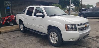 2012 Chevrolet Avalanche LT - Photo 8 - Hemlock, MI 48626