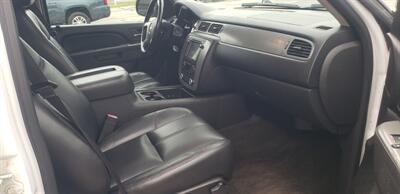 2012 Chevrolet Avalanche LT - Photo 16 - Hemlock, MI 48626