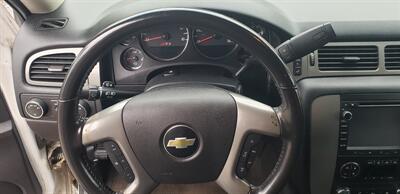 2012 Chevrolet Avalanche LT - Photo 11 - Hemlock, MI 48626