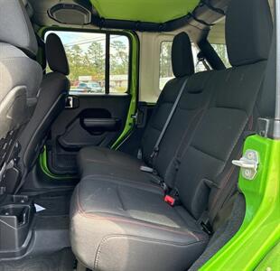 2019 Jeep Wrangler Rubicon   - Photo 15 - Hemlock, MI 48626