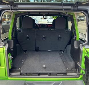 2019 Jeep Wrangler Rubicon   - Photo 19 - Hemlock, MI 48626