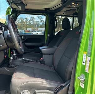 2019 Jeep Wrangler Rubicon   - Photo 13 - Hemlock, MI 48626