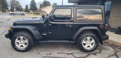 2022 Jeep Wrangler Sport S   - Photo 3 - Hemlock, MI 48626