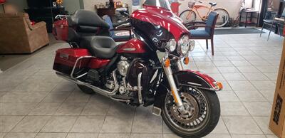 2013 HARLEY DAVIDSON LIMITED CLASSIC FLHTK   - Photo 2 - Hemlock, MI 48626