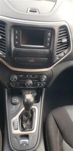 2016 Jeep Cherokee Sport - Photo 12 - Hemlock, MI 48626
