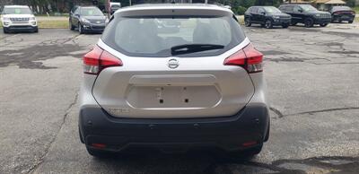 2020 Nissan Kicks S   - Photo 5 - Hemlock, MI 48626