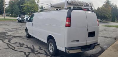 2015 Chevrolet Express 2500   - Photo 4 - Hemlock, MI 48626