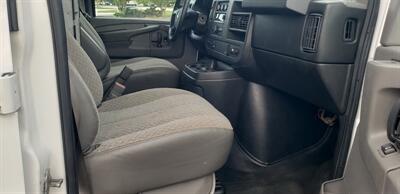 2015 Chevrolet Express 2500   - Photo 14 - Hemlock, MI 48626