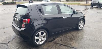 2012 Chevrolet Sonic LTZ   - Photo 6 - Hemlock, MI 48626