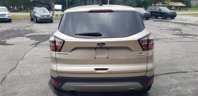 2017 Ford Escape SE   - Photo 5 - Hemlock, MI 48626