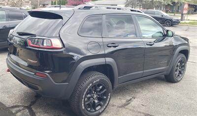 2020 Jeep Cherokee Trailhawk - Photo 6 - Hemlock, MI 48626