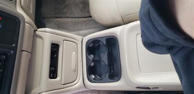 2001 Chevrolet Tahoe LT   - Photo 12 - Hemlock, MI 48626