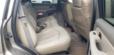 2001 Chevrolet Tahoe LT   - Photo 14 - Hemlock, MI 48626