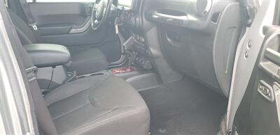 2017 Jeep Wrangler Willys Wheeler W - Photo 14 - Hemlock, MI 48626