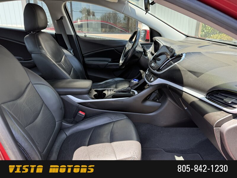 2019 Chevrolet Volt LT - Photo 17 - Simi Valley, CA 93063