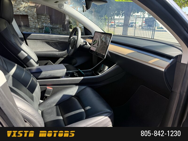 2020 Tesla Model Y Long Range - Photo 17 - Chatsworth, CA 91311