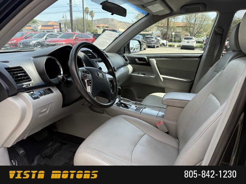 2013 Toyota Highlander - Photo 10 - Simi Valley, CA 93063